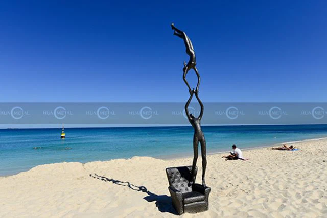 Silīcija bronzas skulptūra